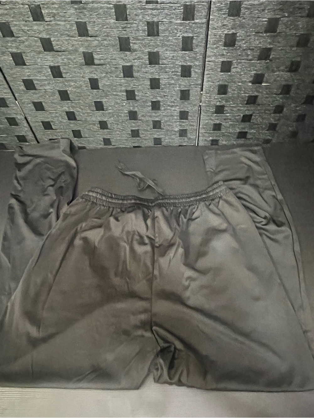 Men’s Black Joggers with Pockets & drawstring waist size Large